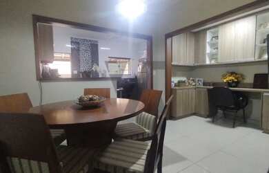 Imagem 3: Casa para venda com 204 metros quadrados com 3 quartos em Parque Alvorada - Araraquara - S