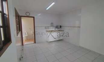 Imagem 4: Casa para aluguel tem 115 metros quadrados com 3 quartos