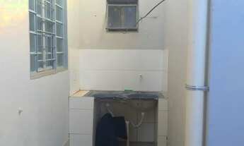 Imagem: Aluga-se quitinete na 1104 sul