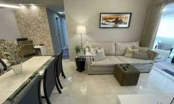 Imagem 3: Apartamento decorado e mobiliado de 2 quartos com suíte, varanda gourmet e vaga