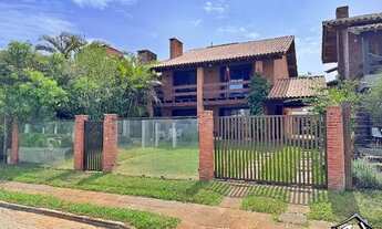 Imagem: Réveillon 2026 - Casa c/ 5 Quartos (2 Suítes)