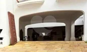 Imagem: Casa com 5 quartos à venda em Jardim América