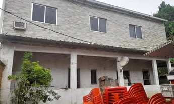 Imagem: Imóvel para venda possui 240 metros quadrados