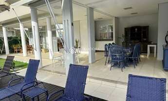 Imagem 6: Casa de Alto Padrão com 5 Suítes para Aluguel em Jurerê Internacional - 650m²