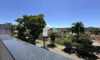 Imagem 5: Sobrado triplex com 2 vagas, fácil acesso à Rua Mateus Leme + vista definitiva para o Bosq