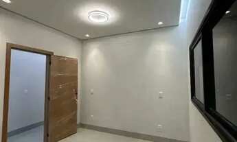 Imagem 3: Casa 175m² + Lote de Esquina 387m², 4 Suítes, Piscina e Churrasqueira Jardins Capri, Sena