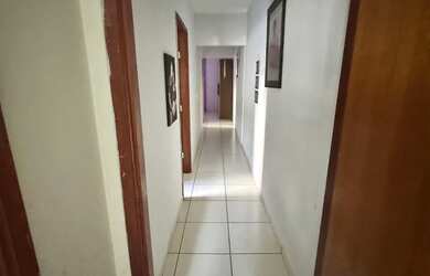 Imagem 2: Casa com piscina