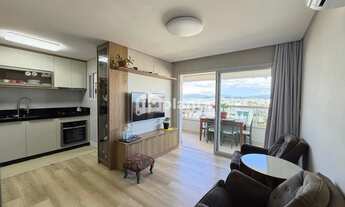 Imagem 2: Apartamento à venda no Bairro Barreiros em São José-SC, com 2 quartos, 1 suíte, 1 vaga