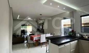 Imagem 7: Sobrado à venda no bairro Cidade Aracy em São Carlos: 3 dormitórios, churrasqueira e muito