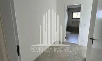 Imagem 4: Imperdível Casa de Luxo com 4 Suítes e 6 Vagas na Vila Irmãos Arnoni, São Paulo-SP!