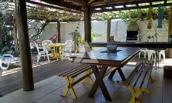 Imagem 2: Casa em Vilas do Atlântico com 4 quartos sendo 2 suítes, 282m² à venda por R$ 1.900.000,00