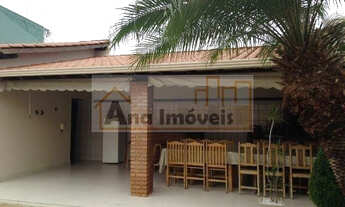 Imagem 2: Casa à venda com 3 dormitórios no Santa Mônica em Uberlândia