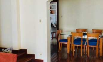 Imagem 2: ¾ amplo, com varanda e 2 garagens, no coração da Graça!