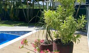 Imagem 5: Casa de condomínio para venda possui 684 metros quadrados com 5 quartos