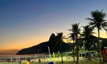 Imagem 2: Apartamento para venda possui 160 metros quadrados com 3 quartos com 1 vaga