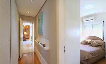 Imagem 6: Lindo Duplex para aluguel e venda possui 210 metros quadrados com 4 quartos