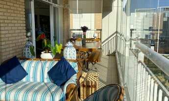 Imagem 6: Apartamento para venda possui 251 metros quadrados com 4 suítes, 4 vagas de garagem 1 dep