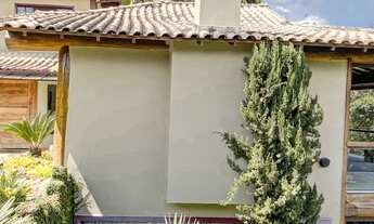 Imagem 2: Casa com vista das montanhas no coração de Itaipava