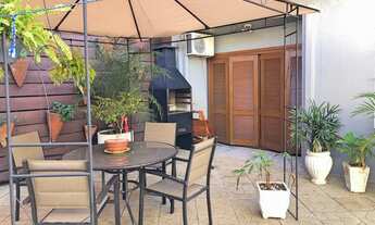 Imagem 2: Casa para venda possui 190 metros quadrados com 3 quartos em Roselândia - Novo Hamburgo