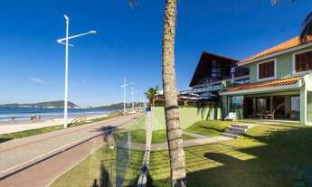 Imagem 3: CASA BOMBINHAS - R$ 3.900.000,00