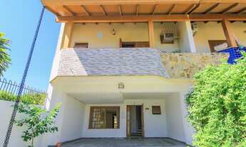 Imagem 2: Casa para venda tem 184 metros quadrados com 3 quartos em Espírito Santo - Porto Alegre