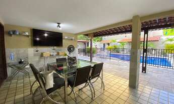 Imagem 3: Casa em Apipucos com 5 quartos sendo 3 suítes com 234m² por R$ 1.800.000,00