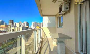 Imagem 7: Apartamento reformado e com sacada na Praia das Astúrias de 2 dormitórios sendo 1 suíte co