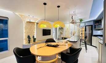 Imagem 7: Sacada de frente, a uma quadra do mar!