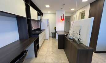 Imagem 7: Studio para venda no Rebouças, 30m2 com 1 quarto mobiliando, R$ 359.000 andar alto face oe