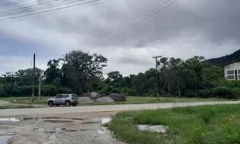 Imagem 5: Excelente terreno na Maranduba à 50mts da pista