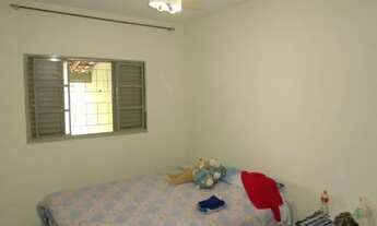 Imagem 6: Casa para venda possui 70 metros quadrados com 2 quartos em Jardim Vale Azul - Londrina