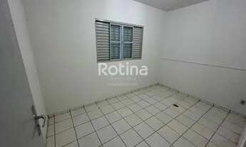 Imagem 7: Casa para alugar, 3 quartos, 1 suíte, 2 vagas, Laranjeiras - Uberlândia/MG - R$ 1.600,00