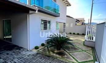 Imagem 2: Casa com 3 dormitórios no bairro São Luis em Jaraguá do Sul