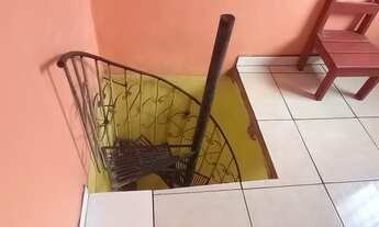 Imagem 3: Kitnet / R$650 não paga água/ luz