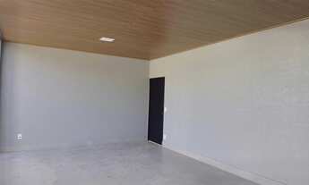 Imagem 2: Casa térrea de luxo pronta para morar em condomínio exclusivo - Conheça já!