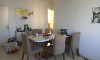 Imagem 2: Apartamento de 2 quartos no Fonseca indevassável sol manhã