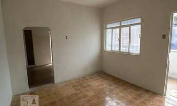 Imagem 3: Casa para Aluguel - Bar dos Cavaleiros, 1 Quarto, 50 m2