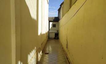 Imagem 6: Aluga se casa fundo