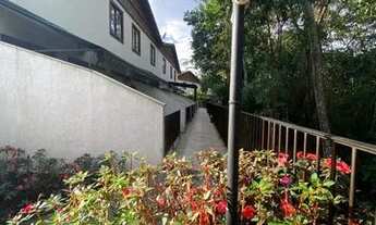 Imagem 3: Apartamento Duplex Quitandinha