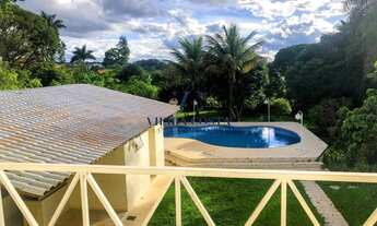 Imagem 7: Casa para venda tem 550 metros quadrados com 5 quartos