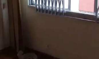 Imagem: Apartamento 02 Quartos, Sala etc. Em Irajá