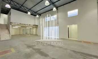 Imagem 6: Galpão Comercial para Locação na Vila Prudente em São Paulo-SP: 3 Salas, 3 Banheiros, 6 Va