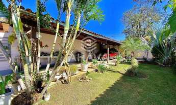 Imagem 2: Casa com 3 Quartos à Venda, 360m², São João Batista, próximo à Rua Érico Veríssimo