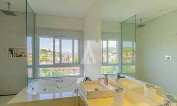 Imagem 7: Sobrado com 1 suíte(s) mais 2 quarto(s) à venda no bairro Saguaçu em Joinville, por R$ 2.4