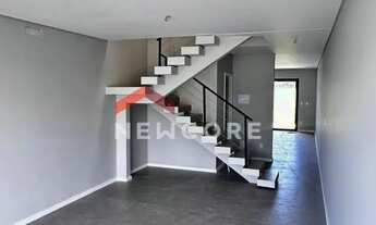 Imagem 3: Sobrado em Avenida das Constelações - São João do Rio Vermelho - Florianópolis/SC