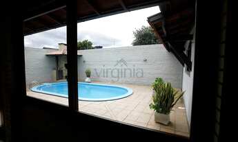 Imagem 2: Casa com piscina, 4 dormitórios, semi mobiliada em Campo Bom!