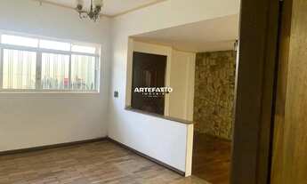 Imagem: Casa com 4 dormitórios no bairro Santo