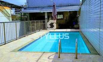 Imagem 2: Magnífica Casa Triplex no Méier com Vista Deslumbrante e Lazer Completo! M01U