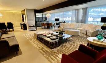 Imagem: Apartamento para venda tem 241 metros decorado