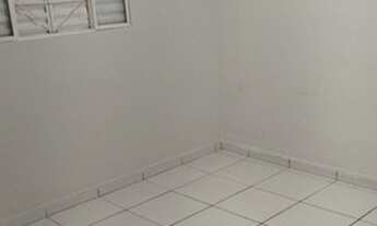 Imagem 7: Casa para aluguel com 2 quartos, sala, cozinha, banheiro, lavanderia e 6 vagas de auto